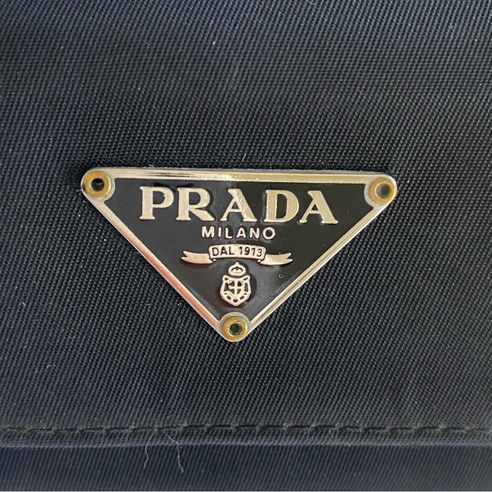 Authentic 💯 Prada Nylon Key holder - Picture 4 of 9